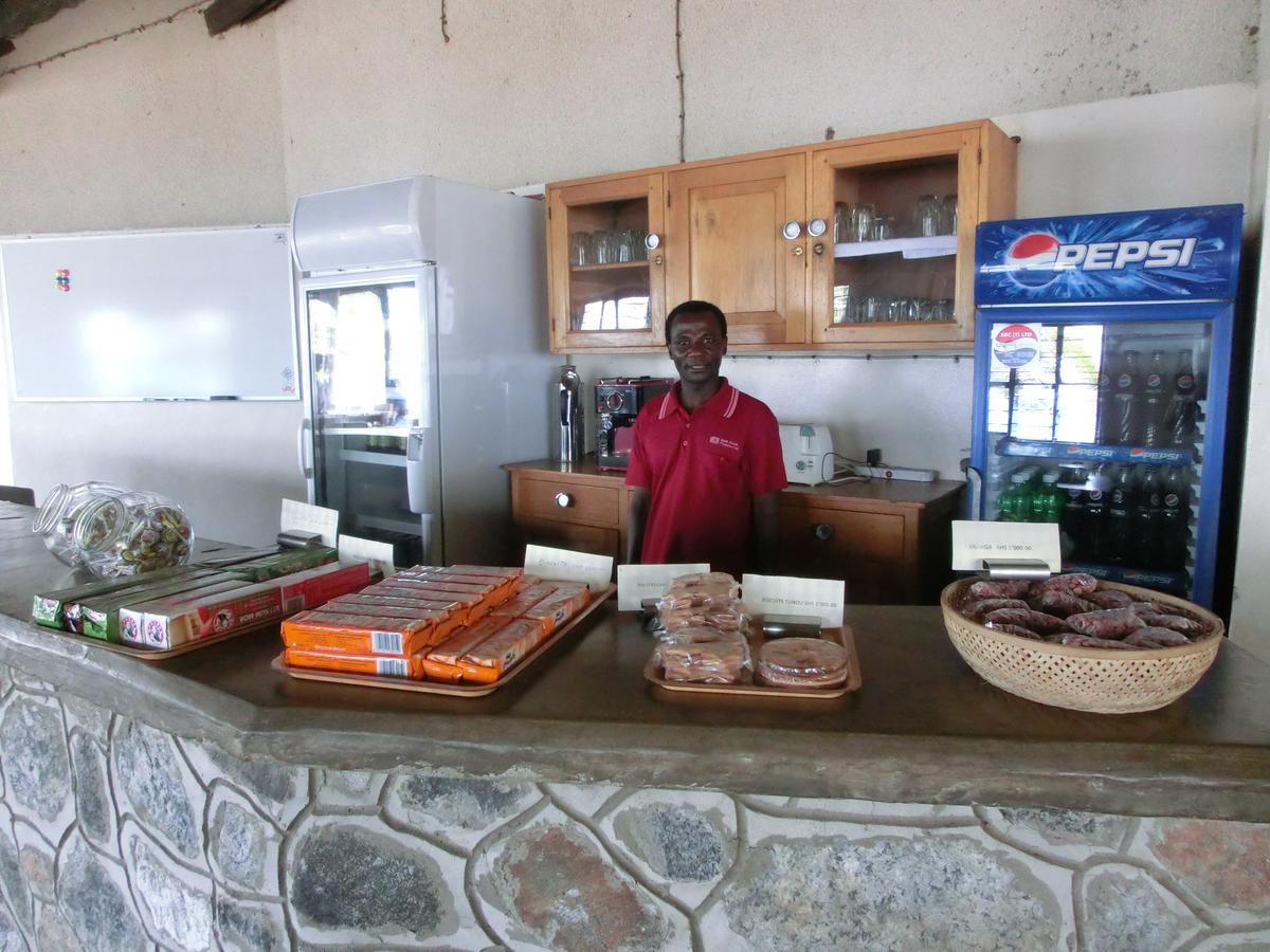 Matema Lake Shore Resort Extérieur photo